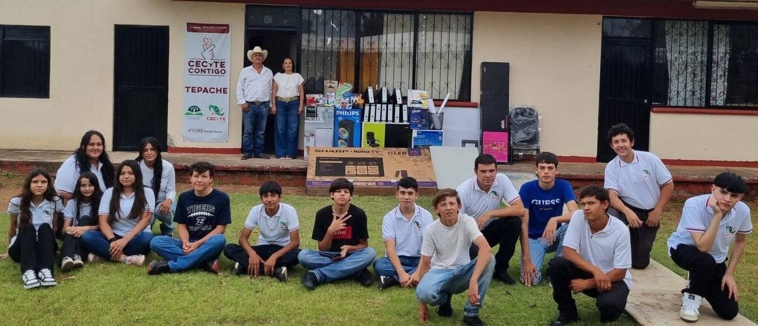 AYUNTAMIENTO DE TEPACHE FORTALECE AL TELEBACHILLERATO CON MATERIAL DIDÁCTICO Y MOBILIARIO